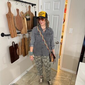 Meet your Posher, Angela